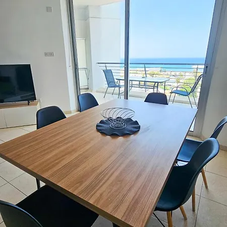 Paradise Palms Seaview דירה *