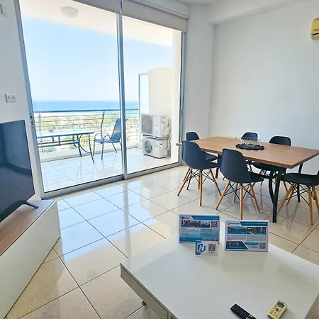 Апартаменты Paradise Palms Seaview *